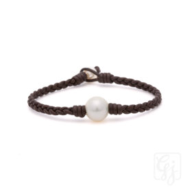 Cultured Pearl Leather Bracelet